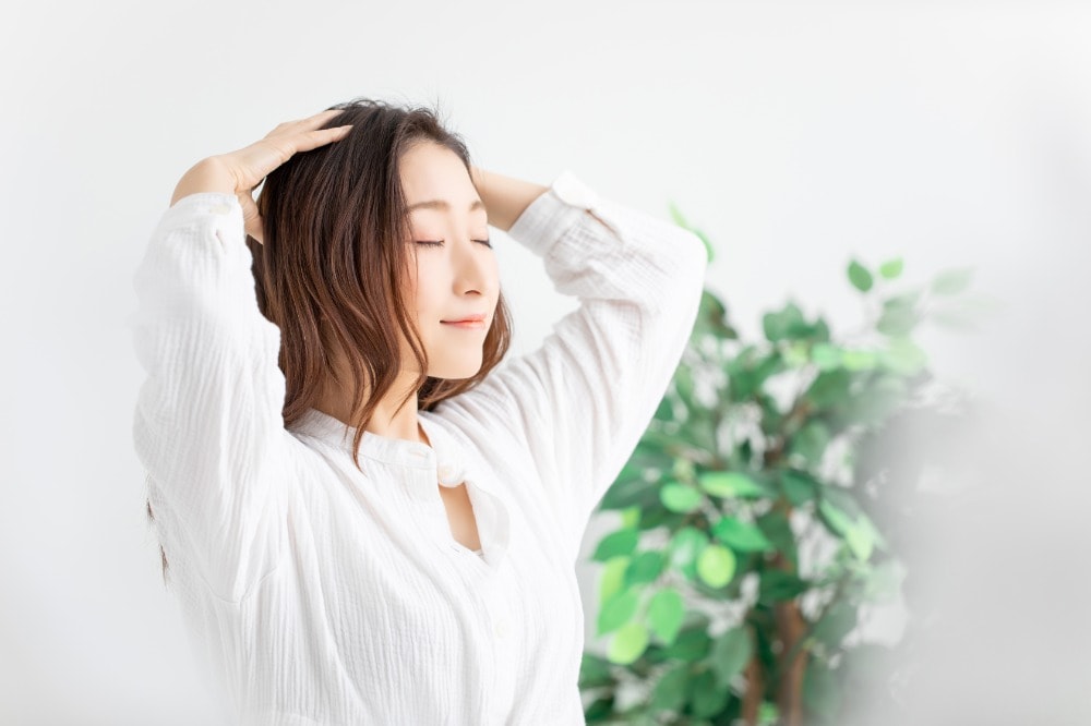 パーマ、ヘアカラーにはダメージから髪を守る【ケアメニュー】が付きます!